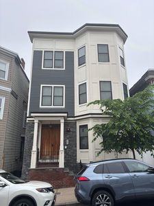 642 E 3rd St #1, South Boston, MA, 02127