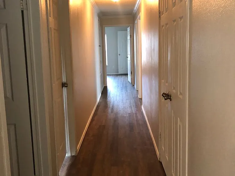 115 Varsity Dr — Photo 43