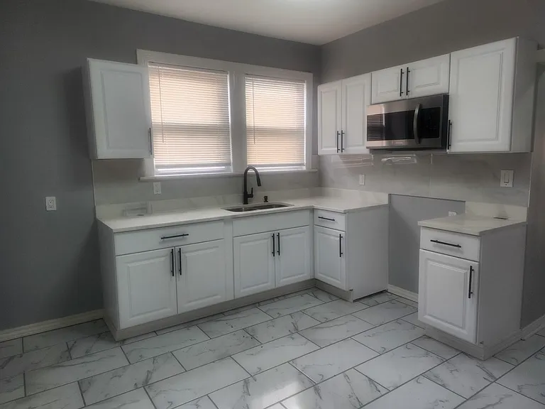 6621 S California Ave — Photo 6
