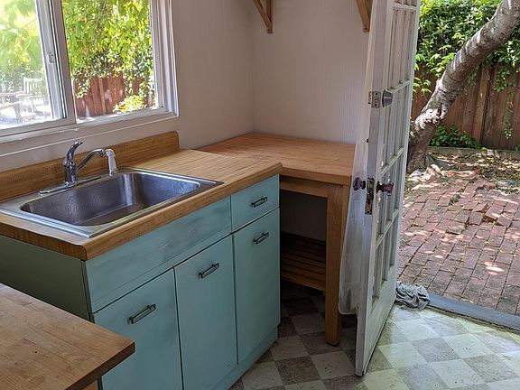 3rd image of 1819 Sonoma Ave