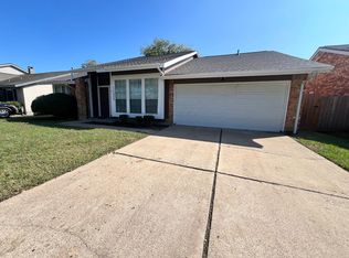 11030 Hidden Bend Dr, Houston, TX 77064