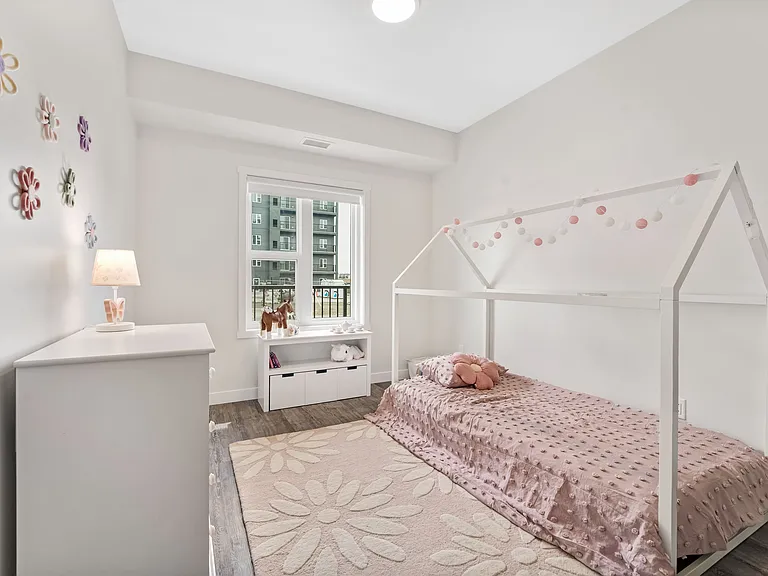 600 Lady Pellatt St — Photo 35