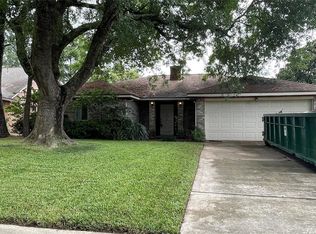 534 Pence Rd, Webster, TX 77598