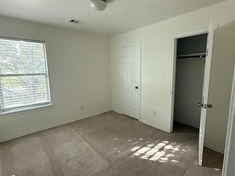 4330 Sprangletop Ave — Photo 11