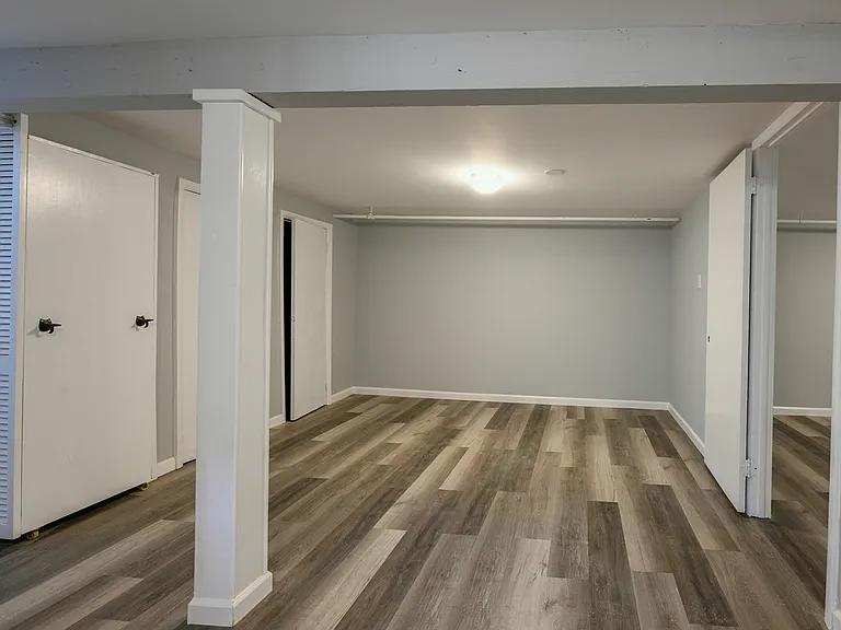 95 Riverside Dr — Photo 19