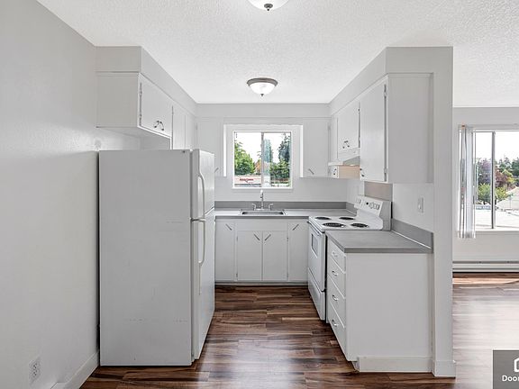 2nd image of 4709 Vesper Dr APT 10