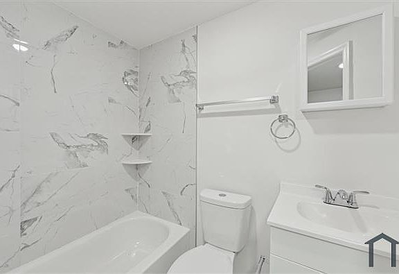 4th image of 1626 N 17th St #302