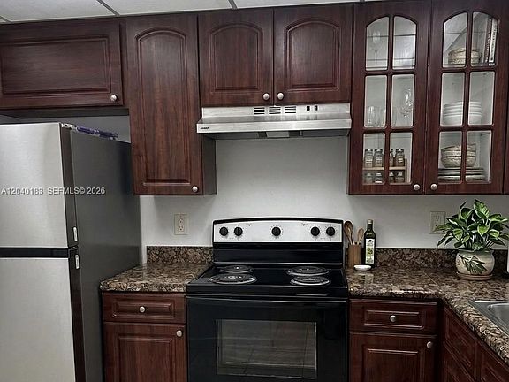 4th image of 20825 NE 8th Ct APT 202-19