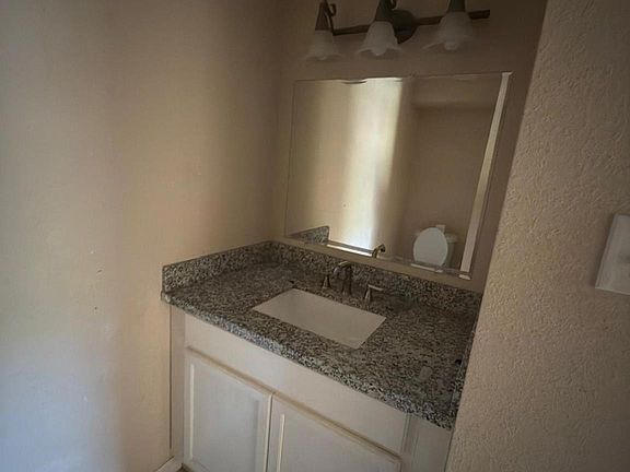 3rd image of 15540 Willowisp Trl