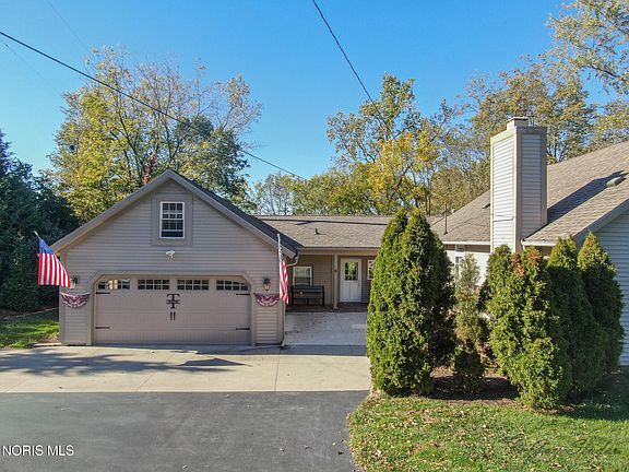 2nd image of 25547 W River Rd