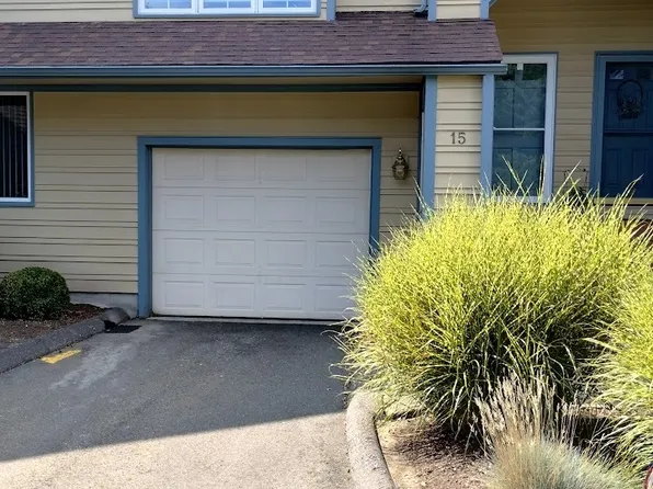 15 L Hermitage Drive #15, Shelton, CT 06484