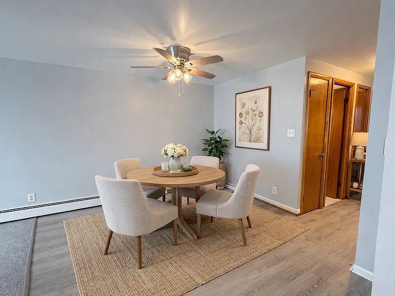 406 Joe McCarthy Dr #3 — Photo 2