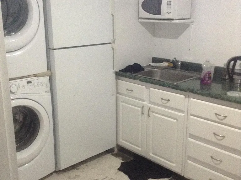 41 Wilshire Ave — Photo 6