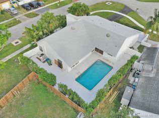 16650 Redwood Way, Weston, FL 33326