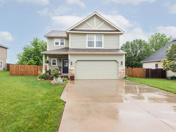 507 Santa Fe Ct, Baldwin City, KS 66006
