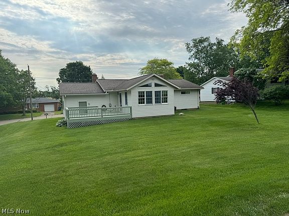5th image of 835 Lee Dr