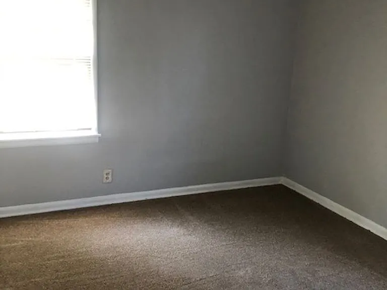 6732 Frankfort Ave — Photo 13