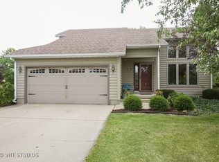 1310 John St, Sycamore, IL 60178