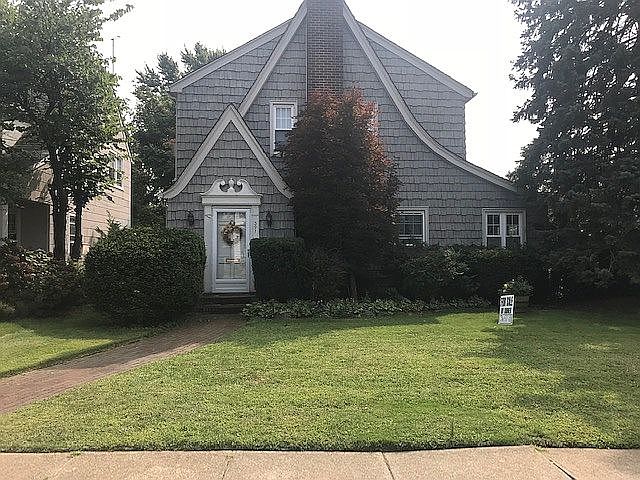 1st image of 391 5th Ave