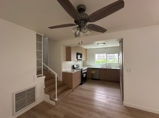 340 N Palm Dr APT 2, Beverly Hills, CA 90210