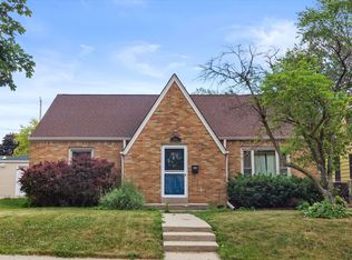 4560 S Lenox St, Milwaukee, WI 53207