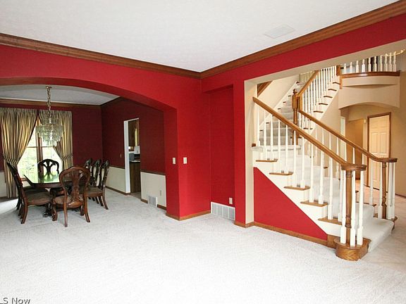 3rd image of 20706 Carlton Ct