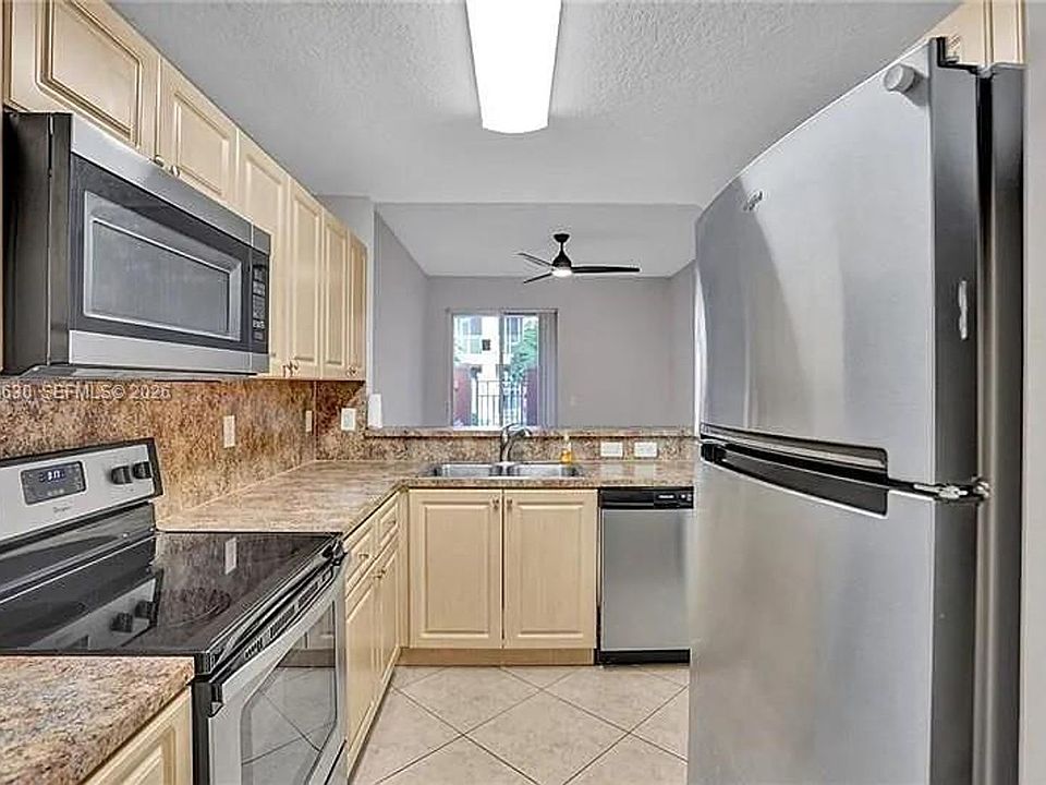 1st image of 2325 Mariner Ct #2809