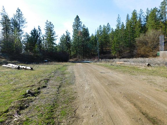 4th image of 5867A River Bend Way
