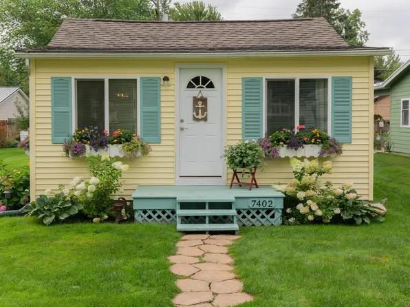 7402 Dogwood Rd, Lexington, MI 48450