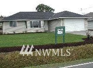 1524 E Camano Dr, Camano Island, WA