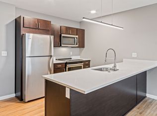Honey Creek Place, Milwaukee, WI 53213