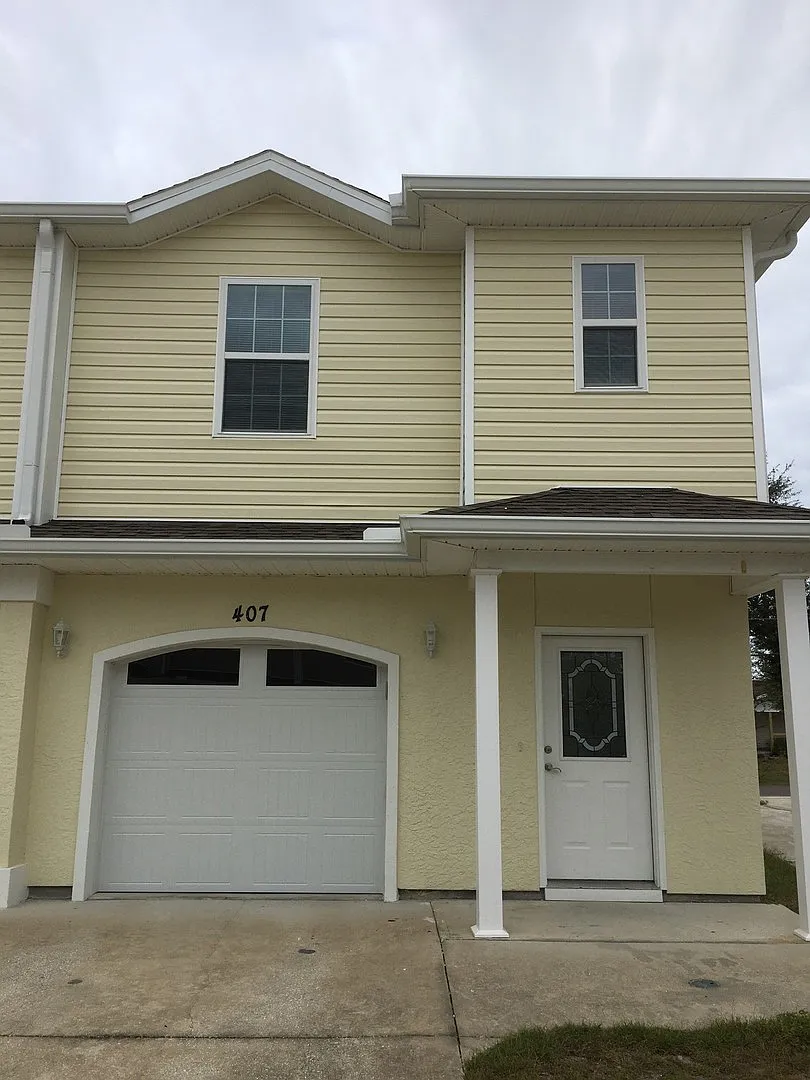 Great Townhome w/Easy Access to Shopping, Dining & Tyndall AFB! — Photo 2