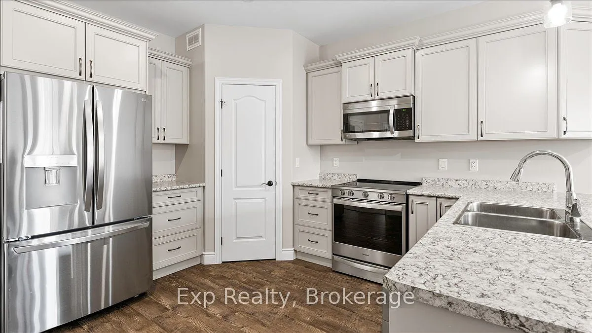 3 bed, $2,850 — Photo 4