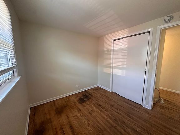 4th image of 15 E Pineview Dr