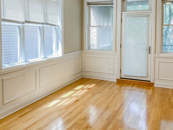 5th image of 2850 N Southport Ave APT 2