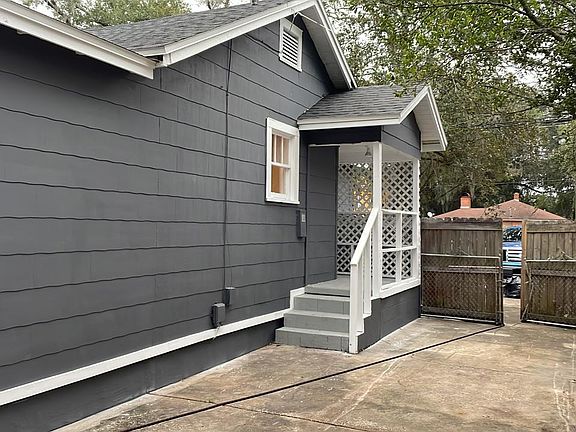 3rd image of 6818 Pearl St