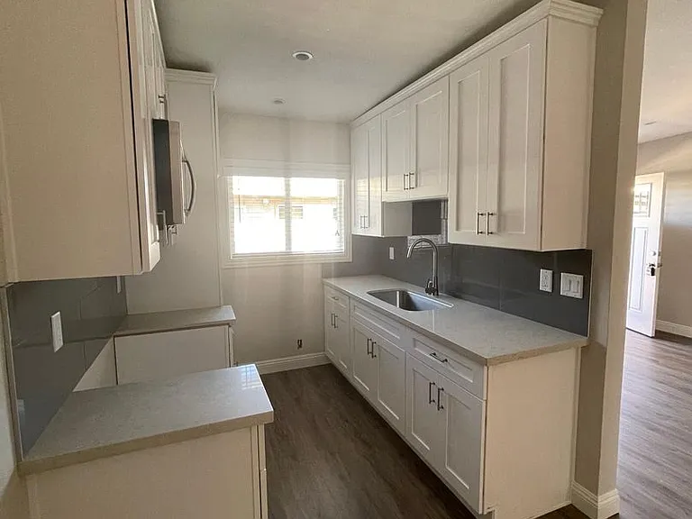 1027 S Atlantic Blvd — Photo 20