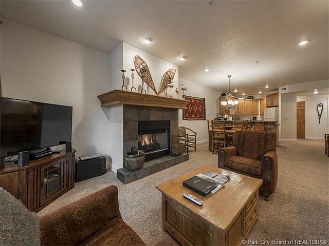 1st image of 1000 Park Ave #204