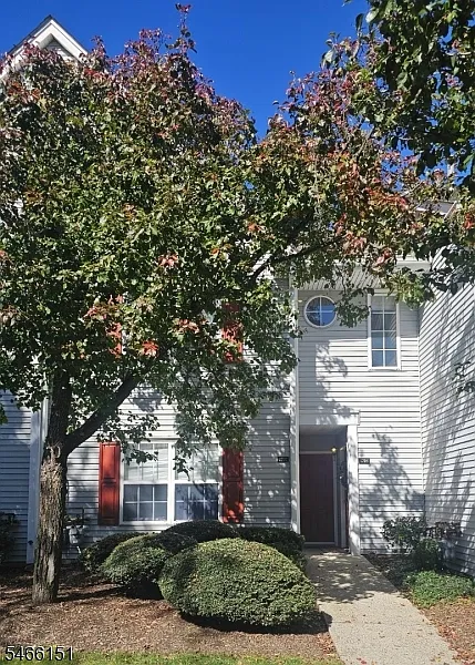 1 bed, 1.0 bath, $2,250 — Photo 2