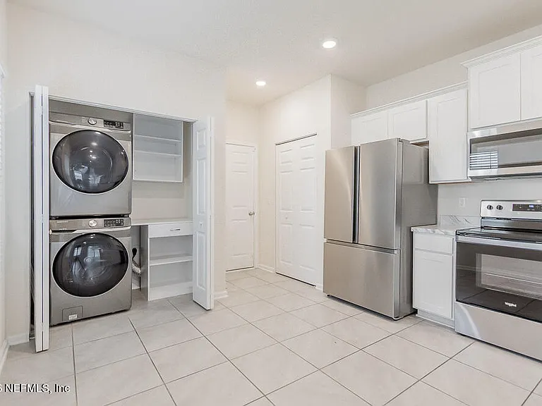 845 Observatory Pkwy — Photo 12