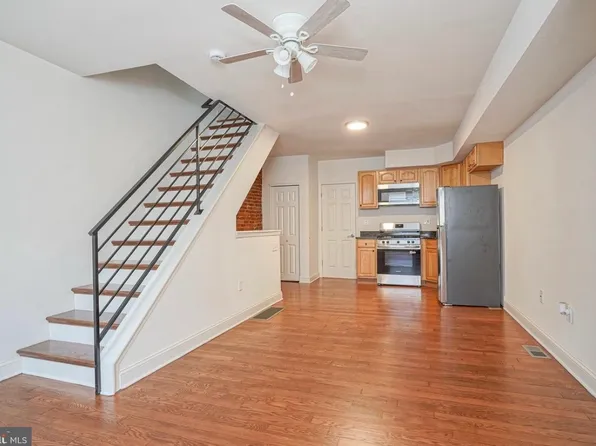 2010 S Croskey St, Philadelphia, PA 19145