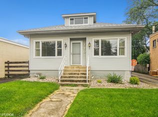 110 Cary St, Cary, IL 60013