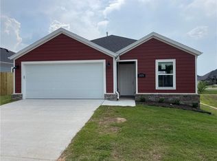 5979 W Holdcroft Dr, Fayetteville, AR 72704