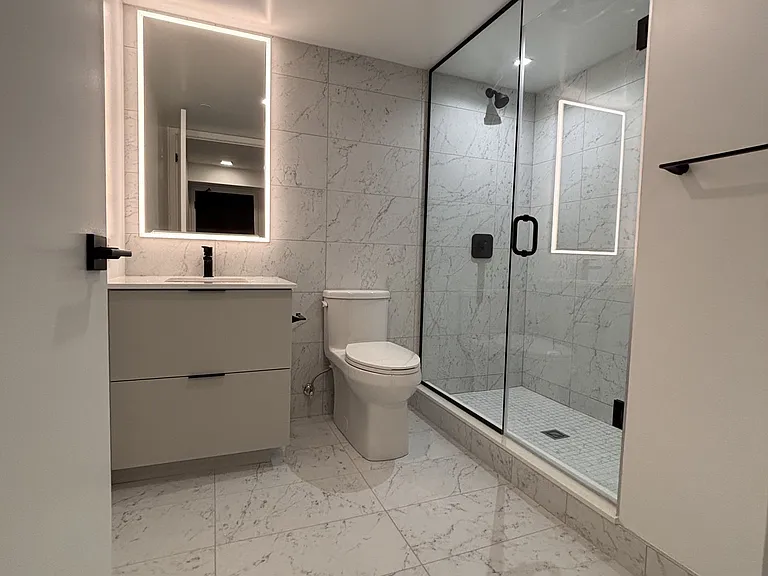 609 Sherbourne St #1402 — Photo 18