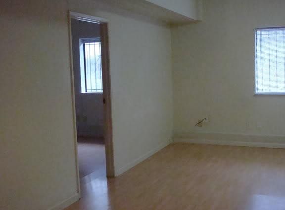 4th image of 2288 19th Ave #A
