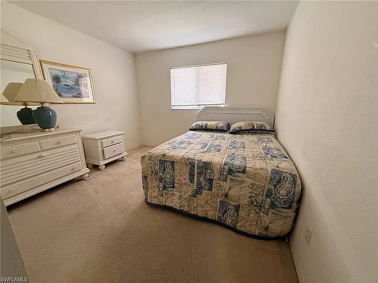 3737 SW 12th Pl — Photo 7