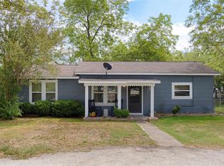 401 W Live Oak St #504-S, Moulton, TX 77975