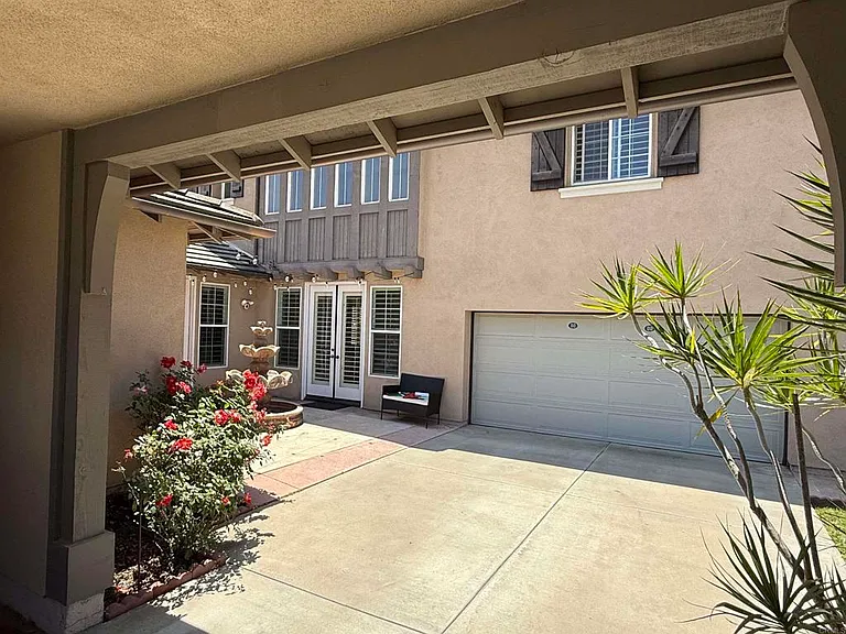 1472 Canoe Creek Way — Photo 37
