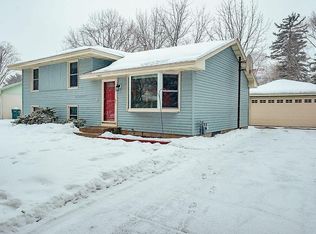 11416 Eidelweiss St NW, Coon Rapids, MN 55433