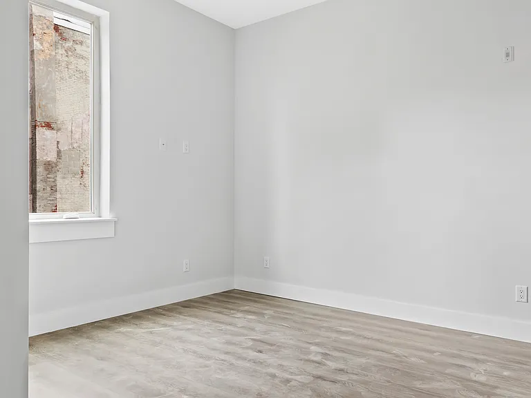 1515-19 W Dauphin St #8 — Photo 12